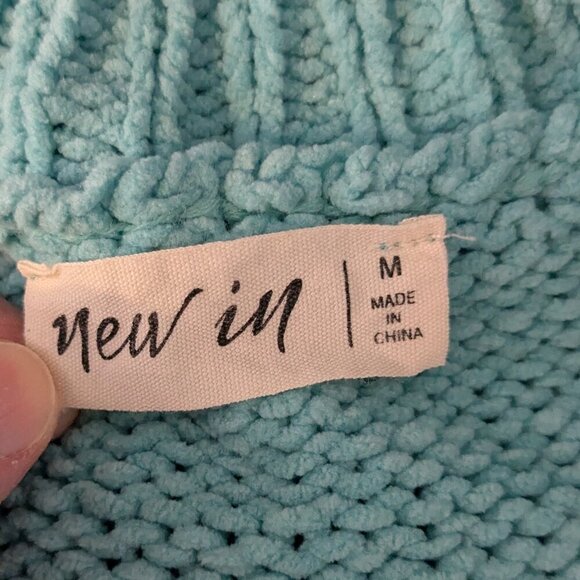 NEW IN Teal Blue Long Sleeve Pullover Crew Neck Boxy Chenille Sweater; Size M - Picture 4 of 6